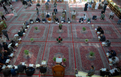 المَجمَع العلمي يُقيم ختمةً تعليميةً لزائري مرقد أبي الفضل العباس (عليه السلام)