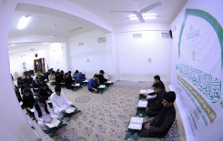 المجمع العلمي يقيم ختمة رمضانية لطلبة الأقسام الداخلية في جامعة كربلاء