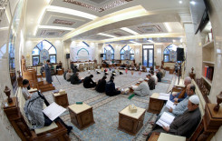 المَجمَع العلمي يُقيم عددًا من الختمات القرآنية في مساجد كربلاء