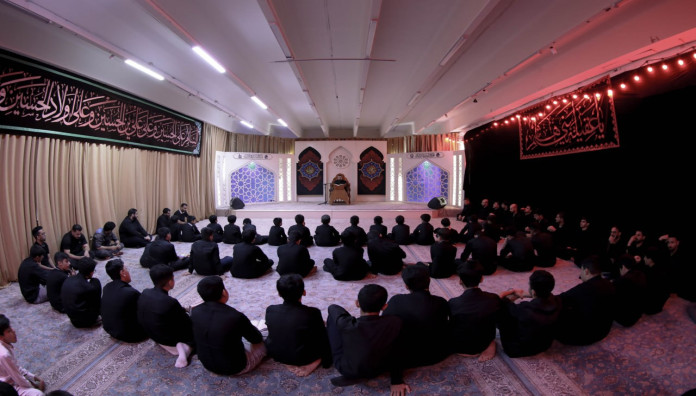عبر مجلس عزاء.. المجمع العلمي يحيي ذكرى شهادة السيدة الزهراء (عليها السلام) في كربلاء